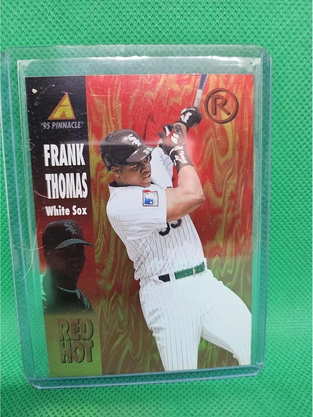 Frank Thomas 1995 Pinnacle Baseball - Red Hot Insert Card #RH3 HOF - RAW Mint